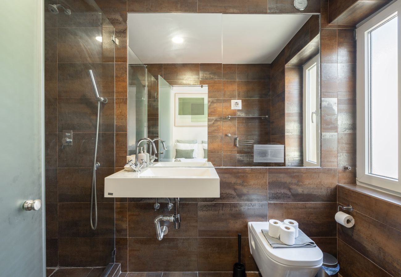 Studio in Lisbon - ESTRELA RIVERSIDE STUDIOS III by Homing