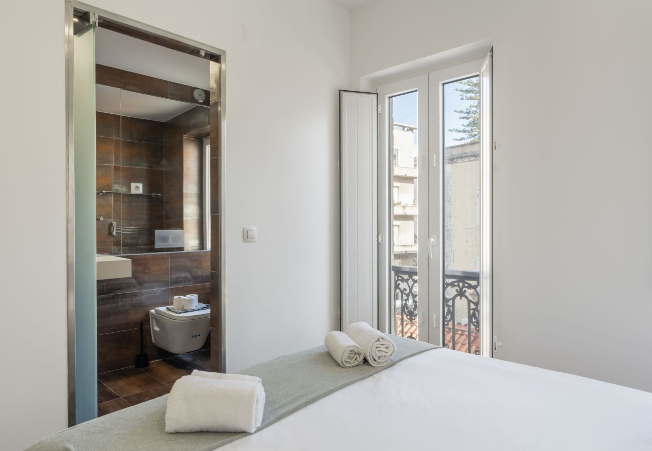 Studio in Lisbon - ESTRELA RIVERSIDE STUDIOS III by Homing