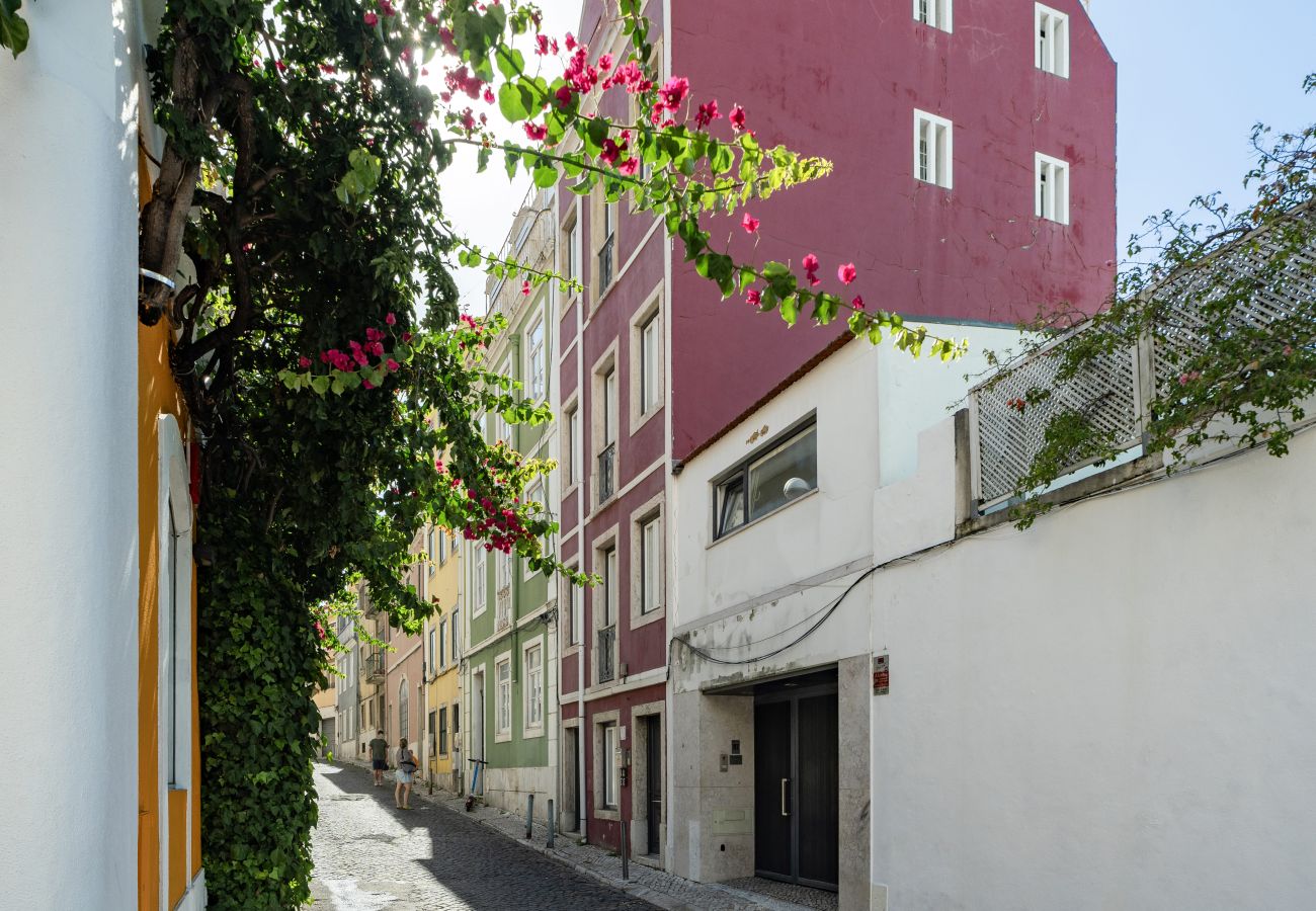 Studio in Lisbon - ESTRELA RIVERSIDE STUDIOS IV by Homing