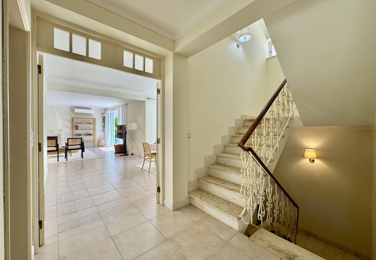 Villa in Vilamoura - VILAMOURA SUN & BEACH VILLA WITH POOL by HOMING