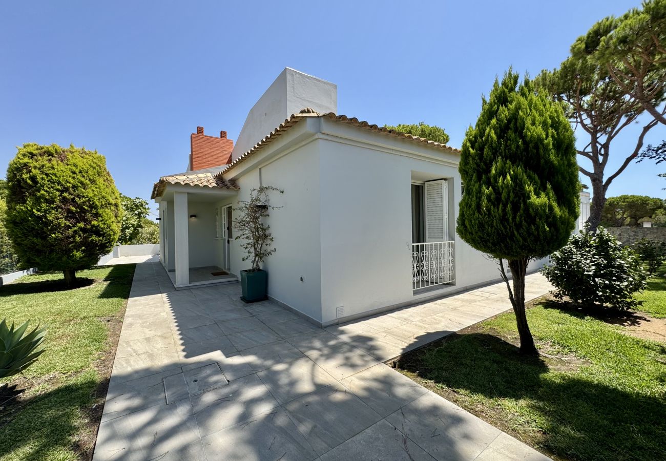 Villa in Vilamoura - VILAMOURA SUN & BEACH VILLA WITH POOL by HOMING