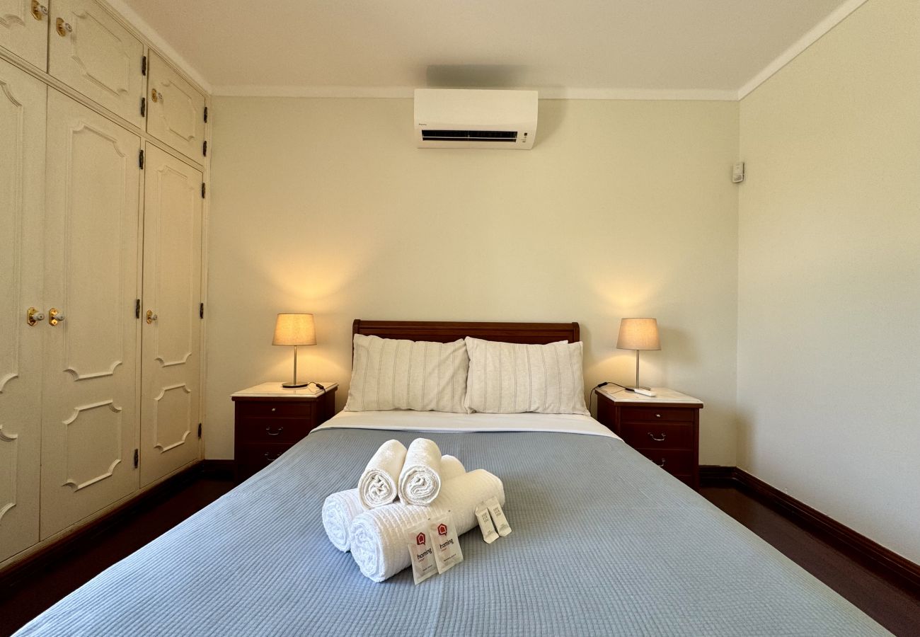 Villa in Vilamoura - VILAMOURA SUN & BEACH VILLA WITH POOL by HOMING