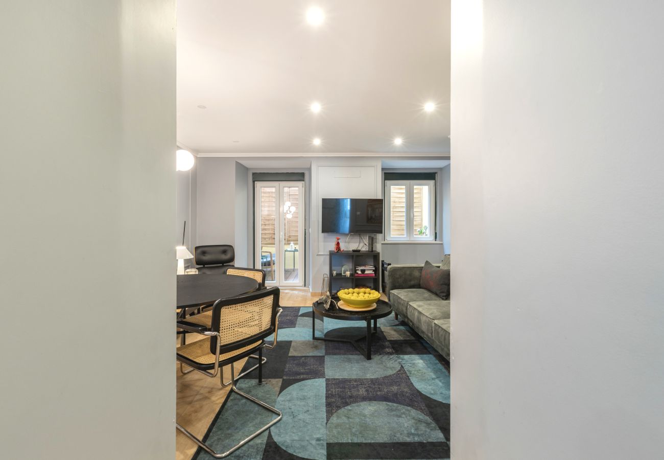 Apartment in Lisbon - AVENIDA LIBERDADE DESIGN by Homing