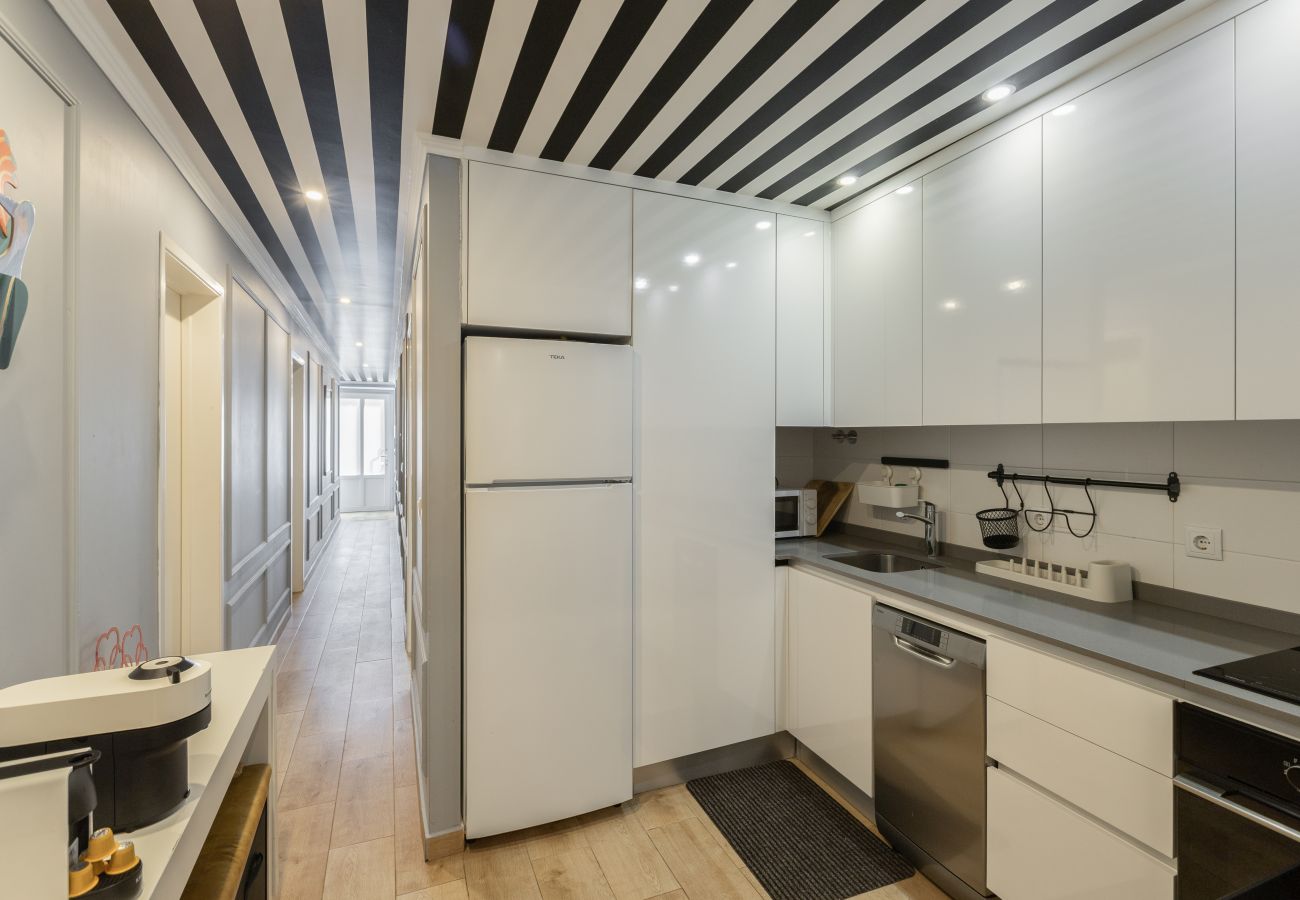 Apartment in Lisbon - AVENIDA LIBERDADE DESIGN by Homing