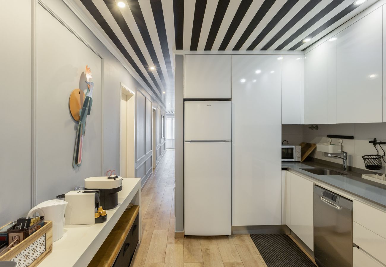 Apartment in Lisbon - AVENIDA LIBERDADE DESIGN by Homing