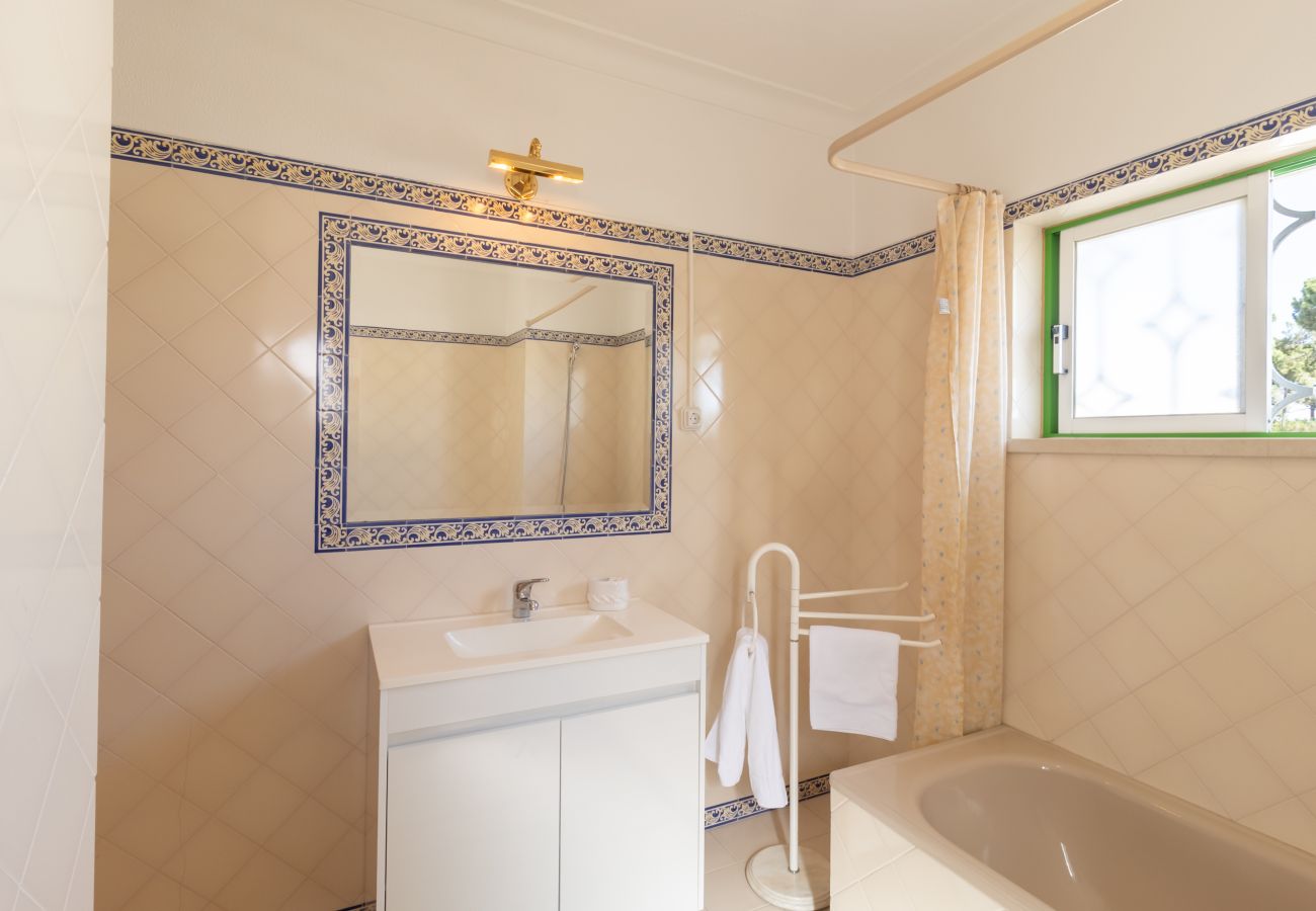 Villa in Vilamoura - VILAMOURA GARDEN VILLA 2 WITH POOL by HOMING