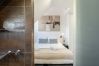 Studio in Lisboa - LAPA RIVERSIDE STUDIOS IV by Homing