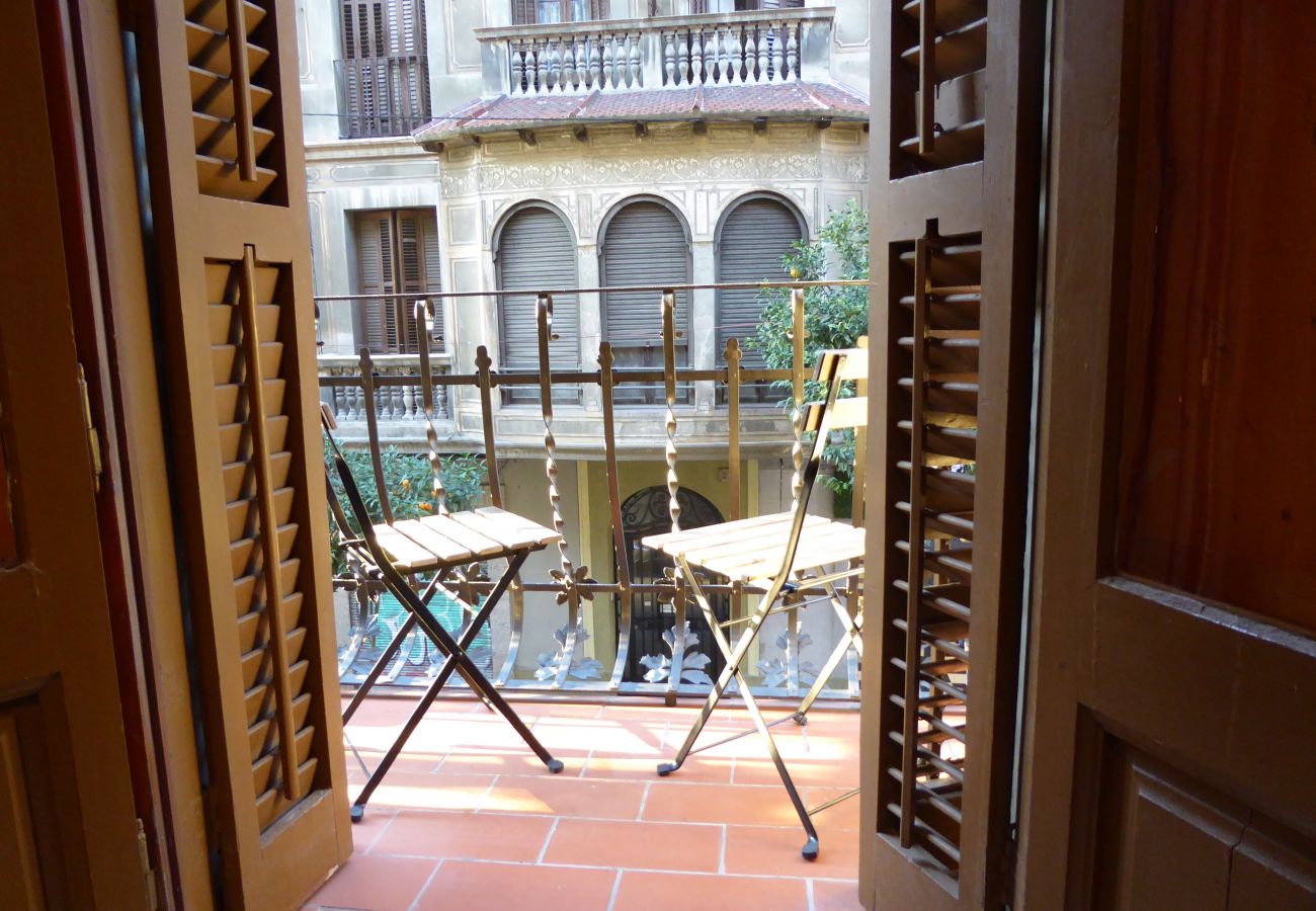 Apartamento en Barcelona - GRACIA BONAVISTA, spacious and with balcony