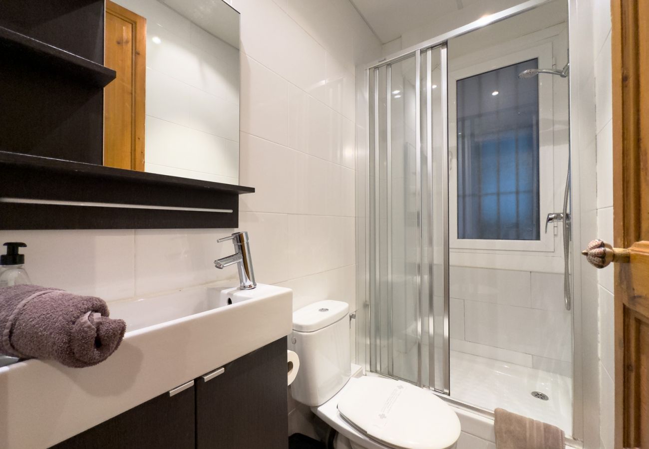 Apartamento en Barcelona - GRACIA BONAVISTA, spacious and with balcony
