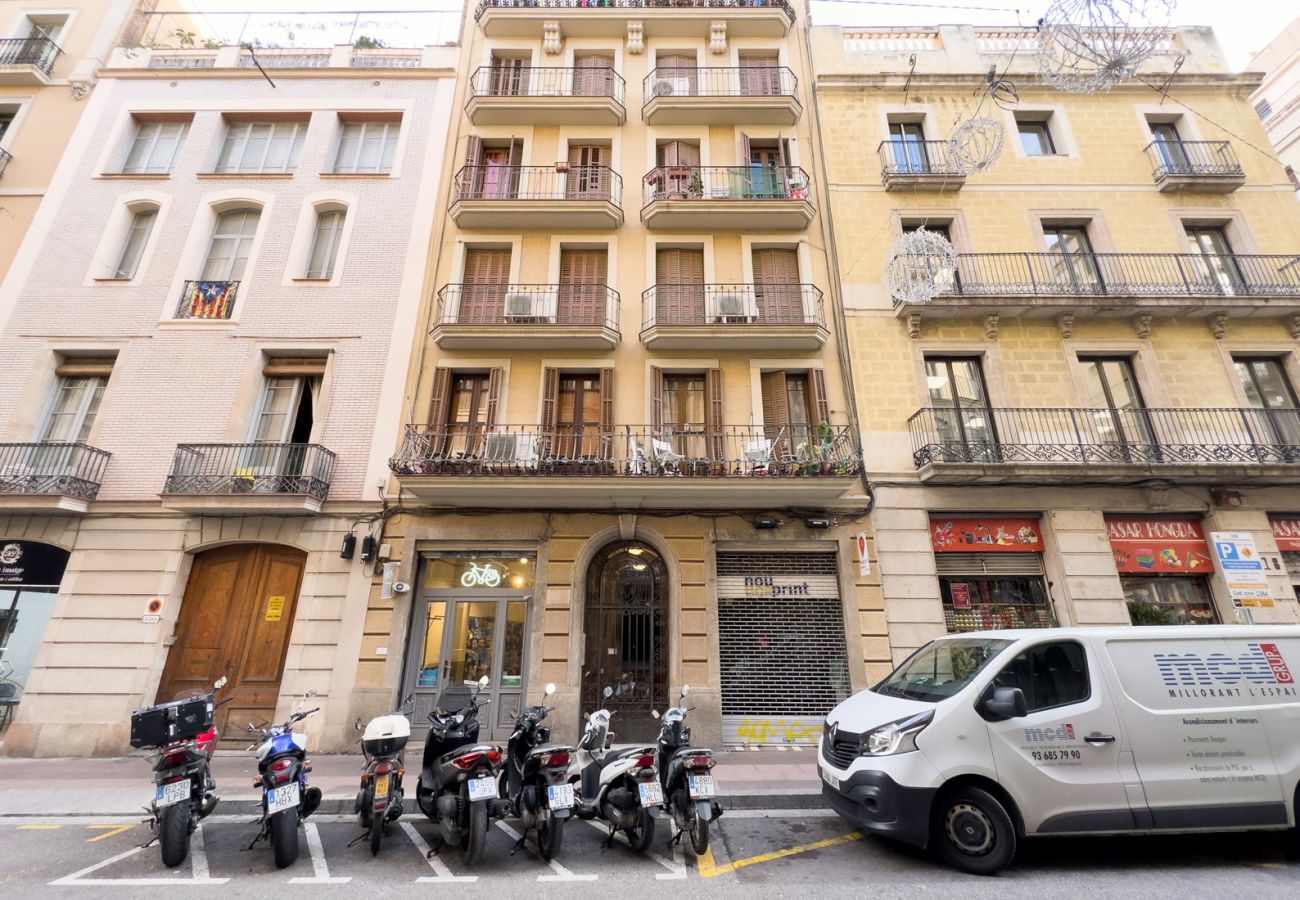 Apartamento en Barcelona - GRACIA BONAVISTA, spacious and with balcony