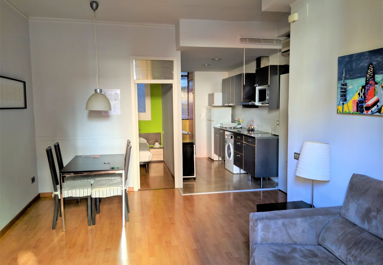 Apartamento en Barcelona - OLIVERA, balcony, Plaza España, La Fira