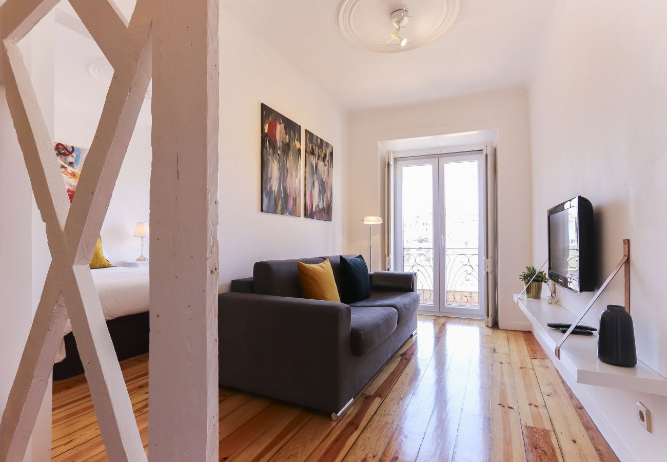 Typical Mouraria by Homing