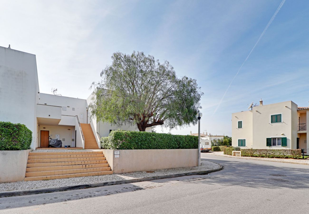 Apartamento en Pêra - PÊRA SECRET GARDEN 1 AND POOL by HOMING