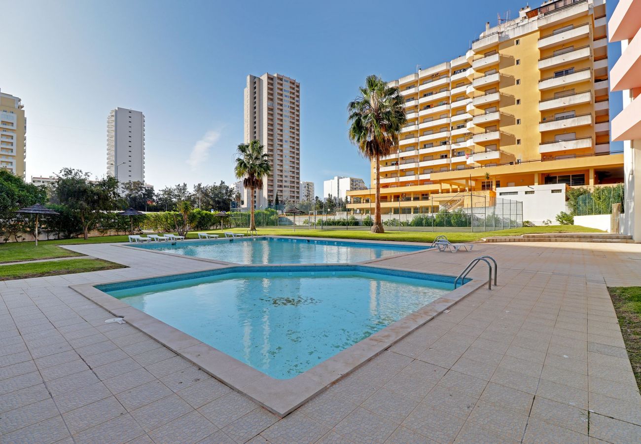 Apartamento en Portimão - PRAIA DA ROCHA CENTRAL WITH POOL by HOMING
