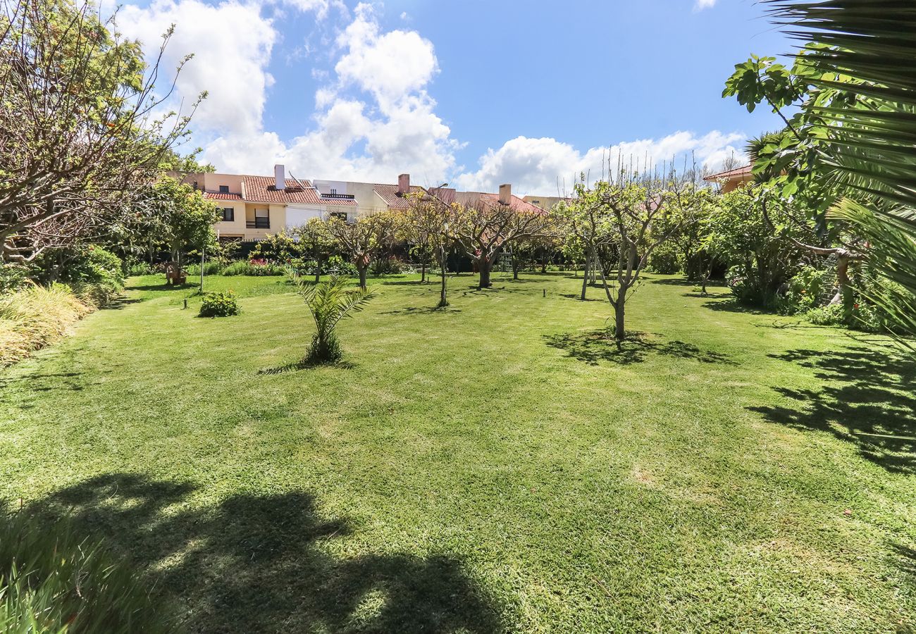 Apartamento en Aldeia de Juzo - GUINCHO GARDEN VILLA I by HOMING