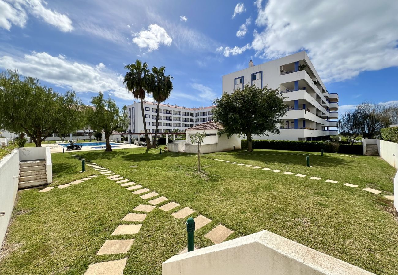 Apartamento en Vilamoura - VILAMOURA MARINA CHARMING WITH POOL by HOMING