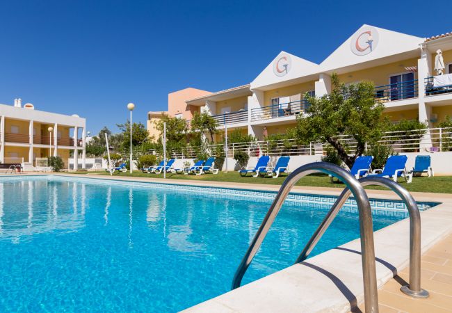 Apartamento en Albufeira - ALBUFEIRA SUNNY APARTMENT 2 WITH POOL by HOMING