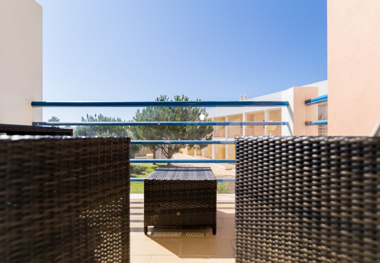 Apartamento en Albufeira - ALBUFEIRA SUNNY APARTMENT 2 WITH POOL by HOMING