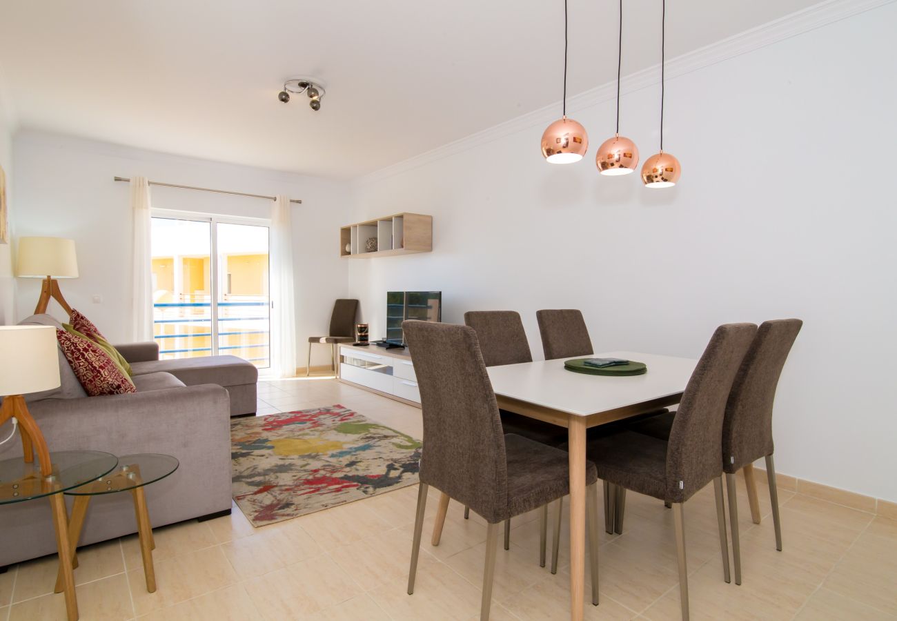Apartamento en Albufeira - ALBUFEIRA SUNNY APARTMENT 2 WITH POOL by HOMING