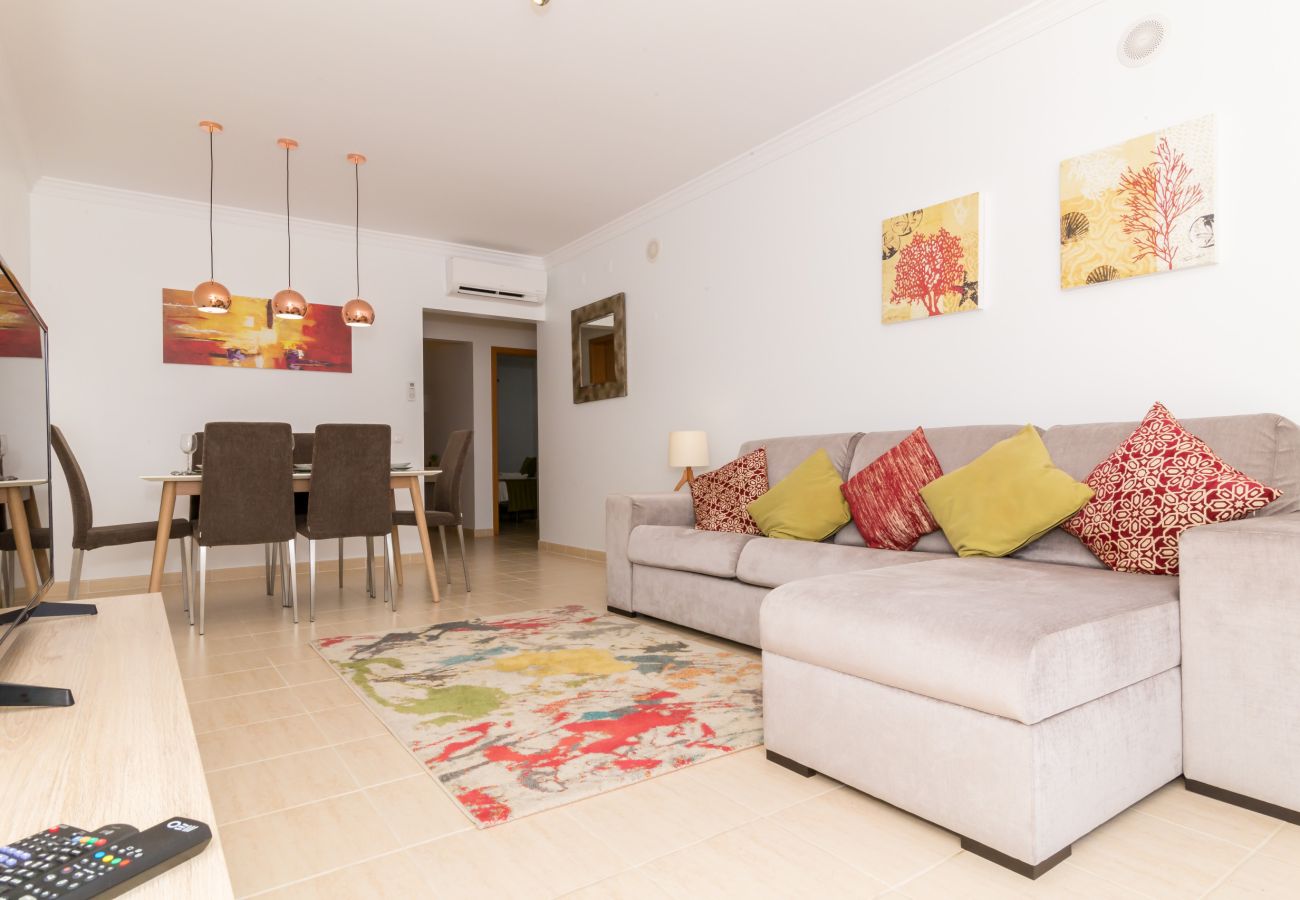 Apartamento en Albufeira - ALBUFEIRA SUNNY APARTMENT 2 WITH POOL by HOMING
