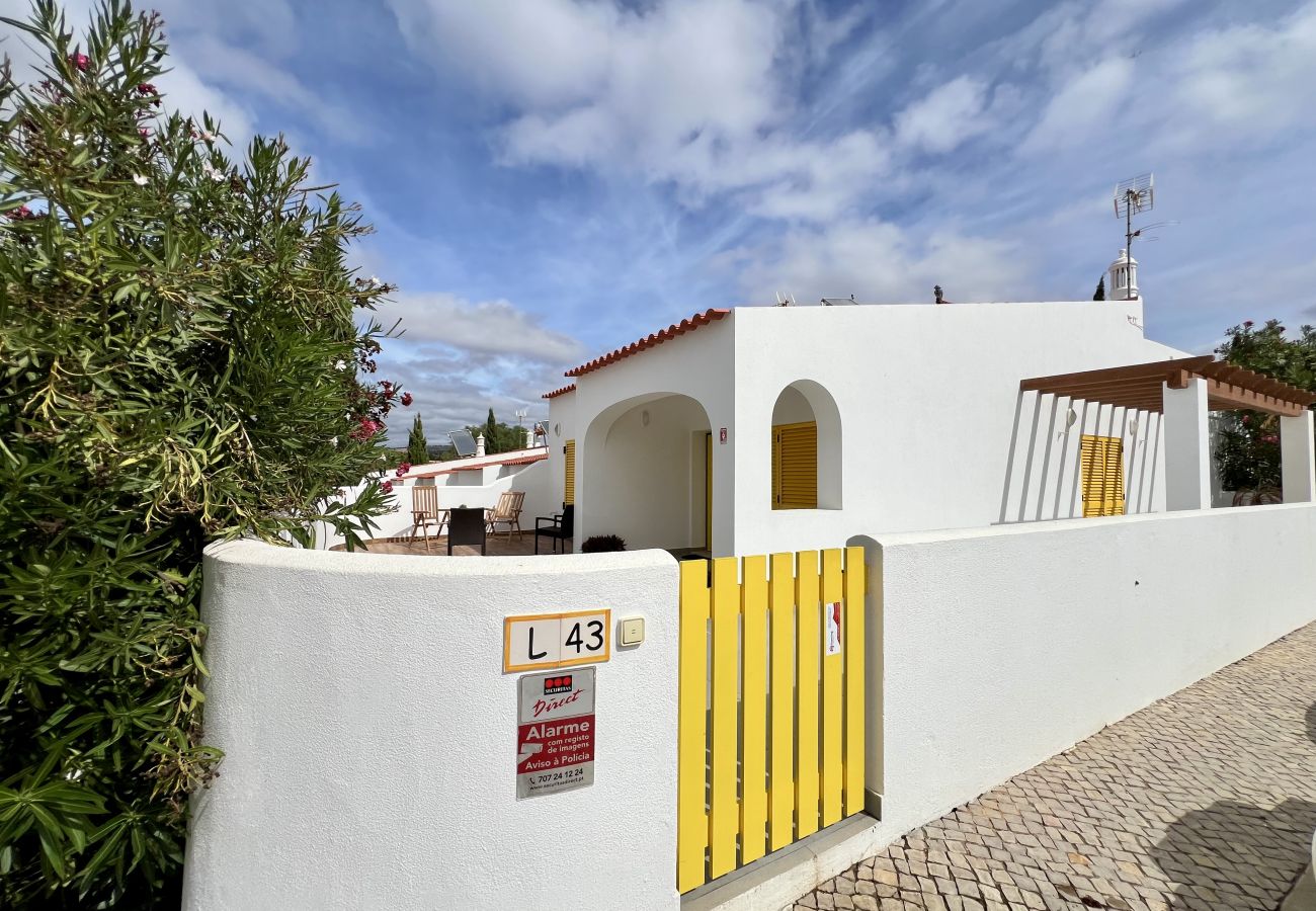 Villa en Vilamoura - VILAMOURA CLUB VILLA 3 WITH POOL by HOMING