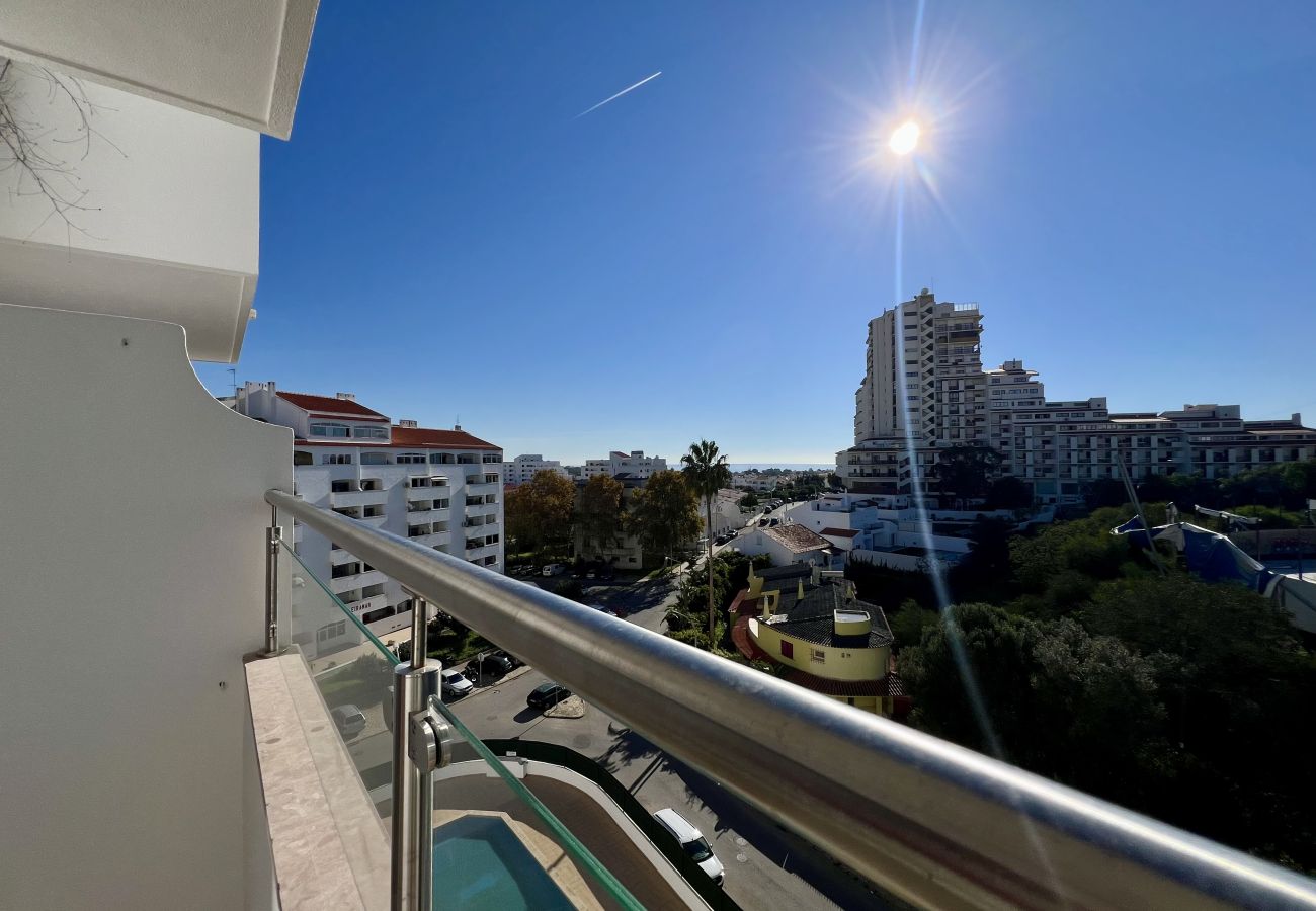 Apartamento en Albufeira - ALBUFEIRA TOWN APARTMENT WITH POOL by HOMING