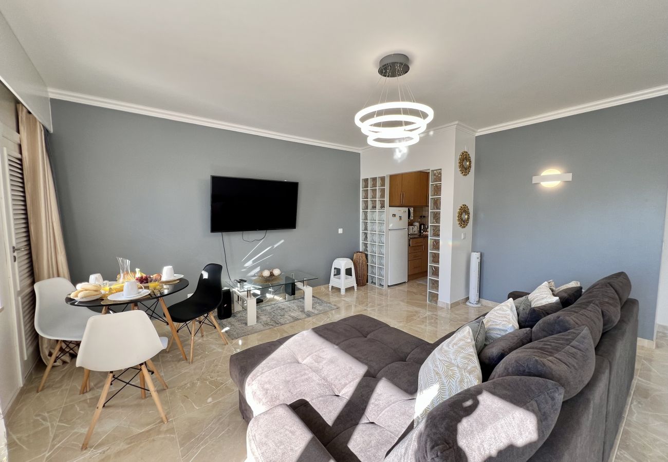 Apartamento en Albufeira - ALBUFEIRA TOWN APARTMENT WITH POOL by HOMING