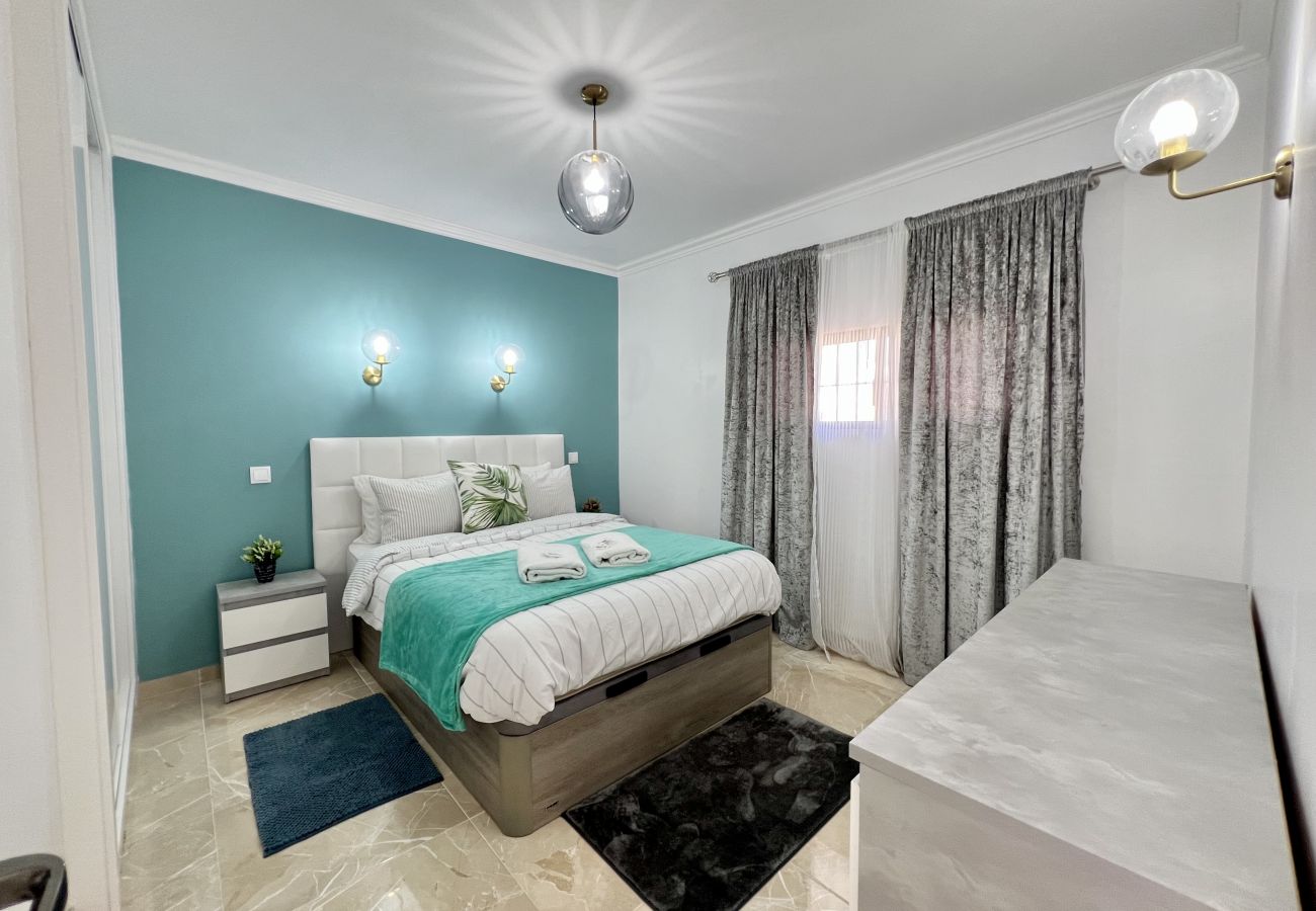 Apartamento en Albufeira - ALBUFEIRA TOWN APARTMENT WITH POOL by HOMING
