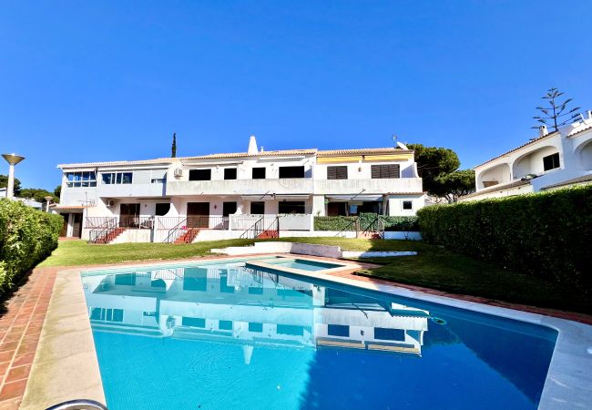 Apartamento en Quarteira - VILAMOURA CLASSIC 2 WITH POOL by HOMING Apartamento en Quarteira - VILAMOURA CLASSIC 2 WITH POOL by HOMING