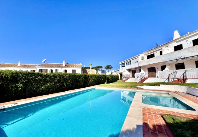Apartamento en Quarteira - VILAMOURA CLASSIC 2 WITH POOL by HOMING Apartamento en Quarteira - VILAMOURA CLASSIC 2 WITH POOL by HOMING