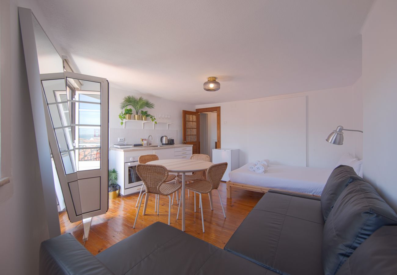 Estudio en Lisboa ciudad - ALFAMA HISTORICAL I RIVER VIEW by HOMING