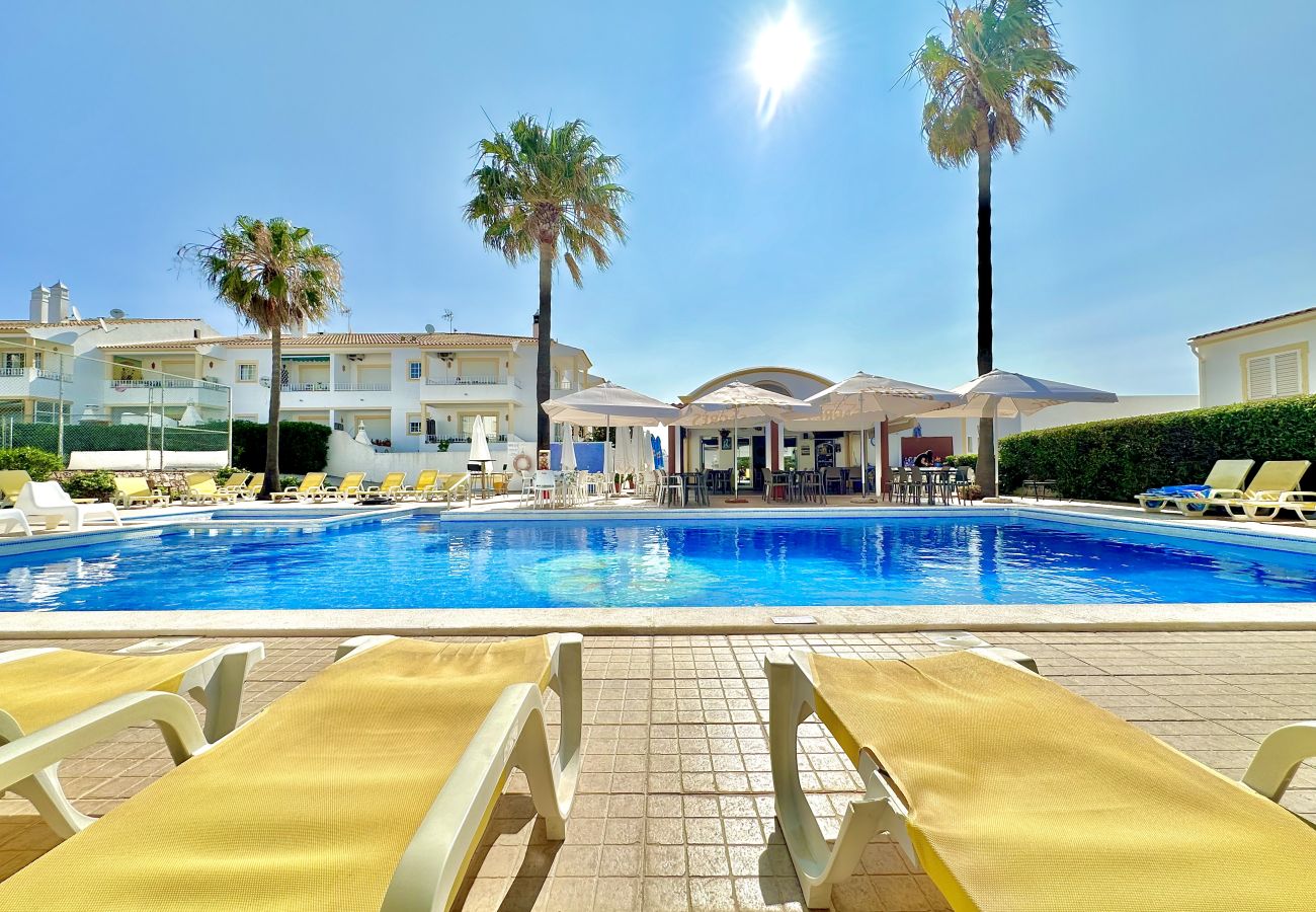 Apartamento en Albufeira - ALBUFEIRA TROPICAL VIEW 2 WITH POOL by HOMING