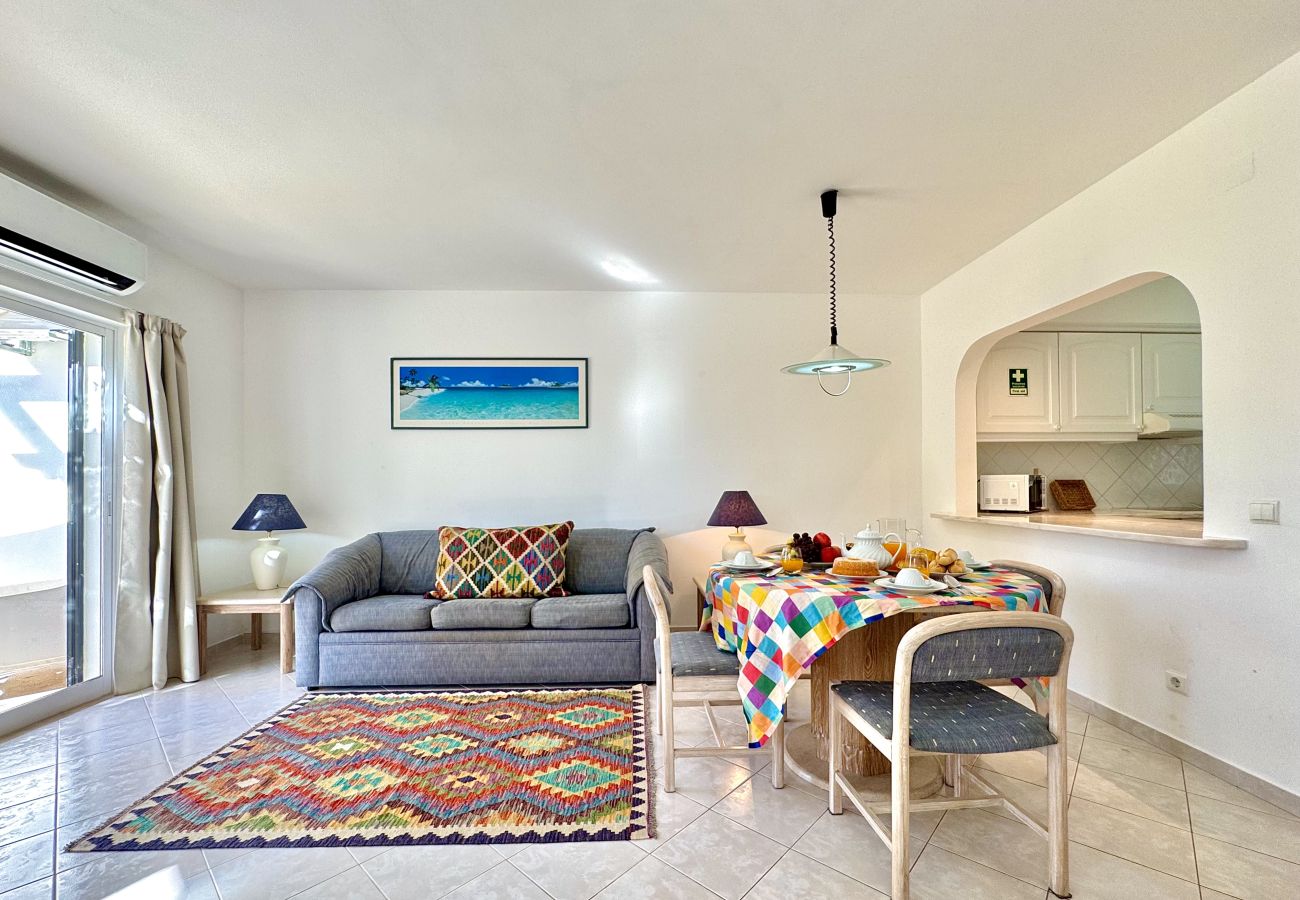 Apartamento en Albufeira - ALBUFEIRA BALAIA GOLF VILAGE 8 WITH POOL by Homing