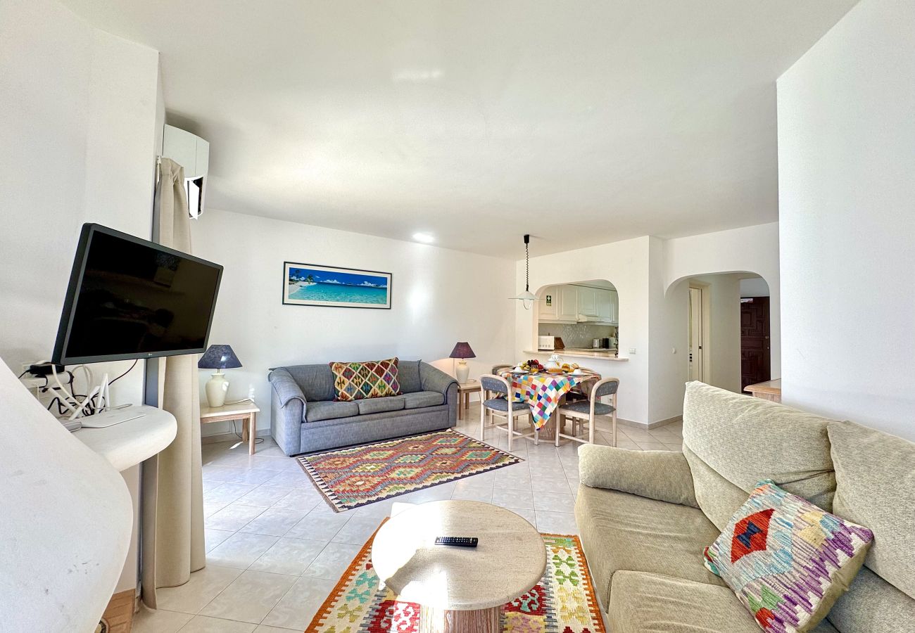 Apartamento en Albufeira - ALBUFEIRA BALAIA GOLF VILAGE 8 WITH POOL by Homing