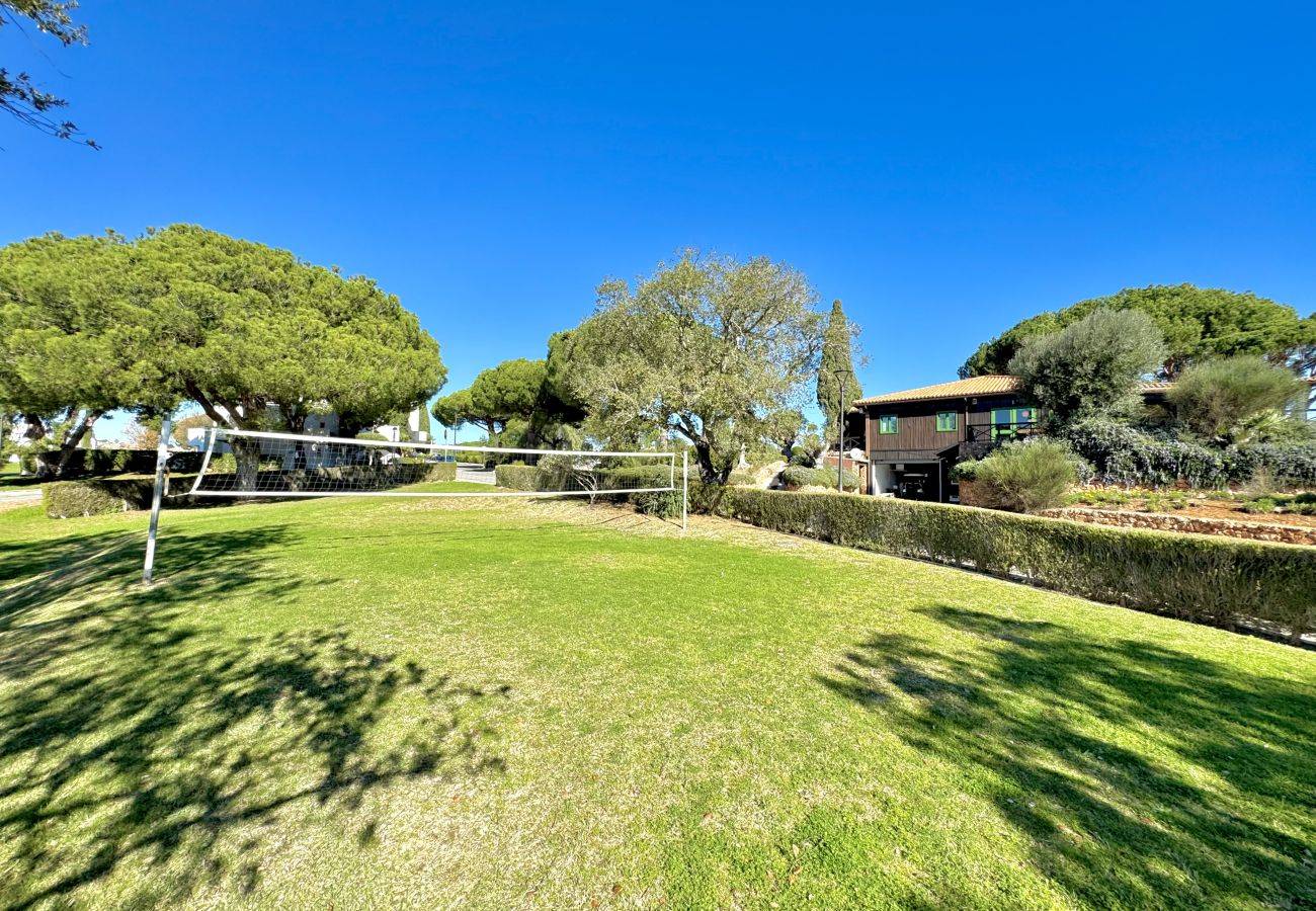 Apartamento en Albufeira - ALBUFEIRA BALAIA GOLF VILAGE 8 WITH POOL by Homing