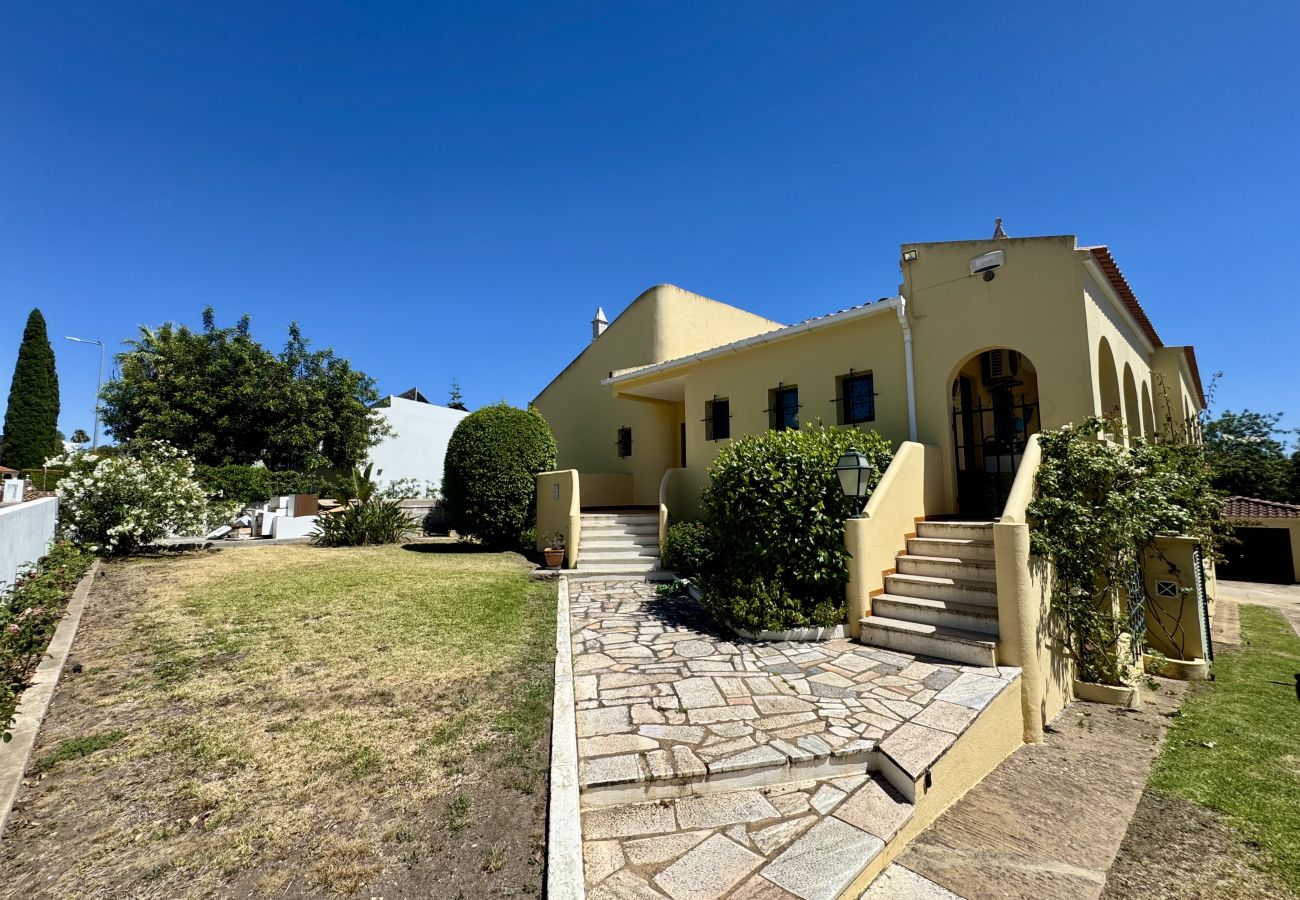 Apartamento en Vilamoura - VILAMOURA BROWNS WITH POOL by HOMING