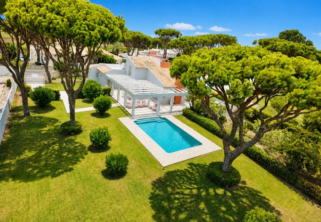 Villa en Vilamoura - VILAMOURA SUN & BEACH VILLA WITH POOL by HOMING