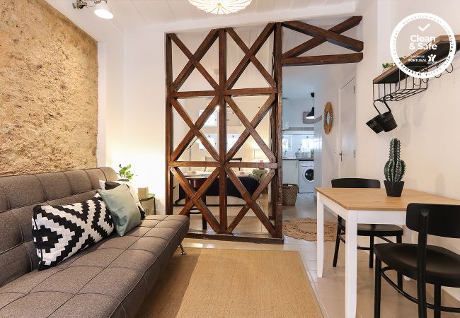 Studio à Lisboa - GOLDEN STUDIO INSIDE CASTLE WALLS by HOMING Studio à Lisboa - GOLDEN STUDIO INSIDE CASTLE WALLS by HOMING