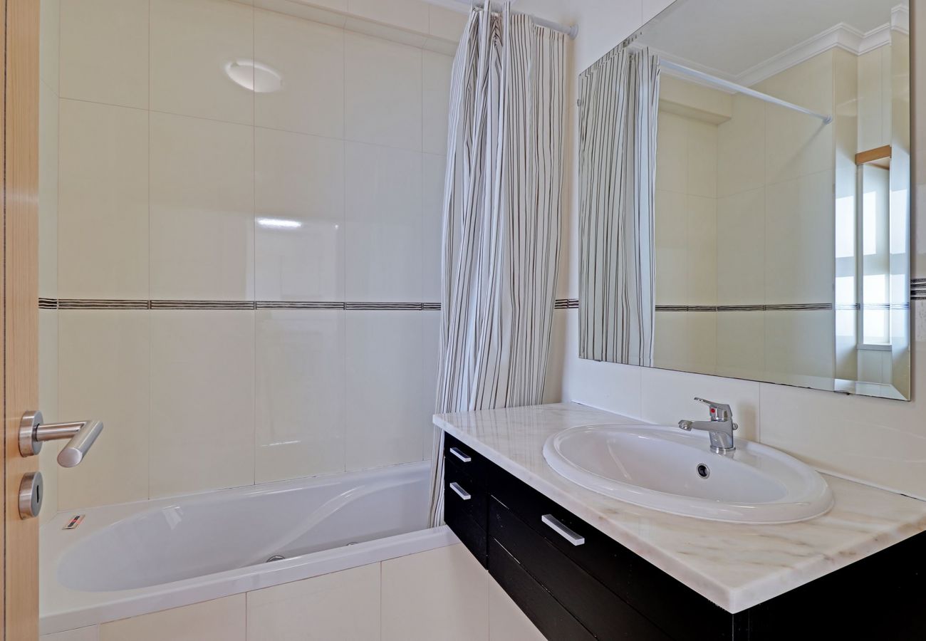 Appartement à Lagos - LAGOS BALCONY WITH POOL by HOMING