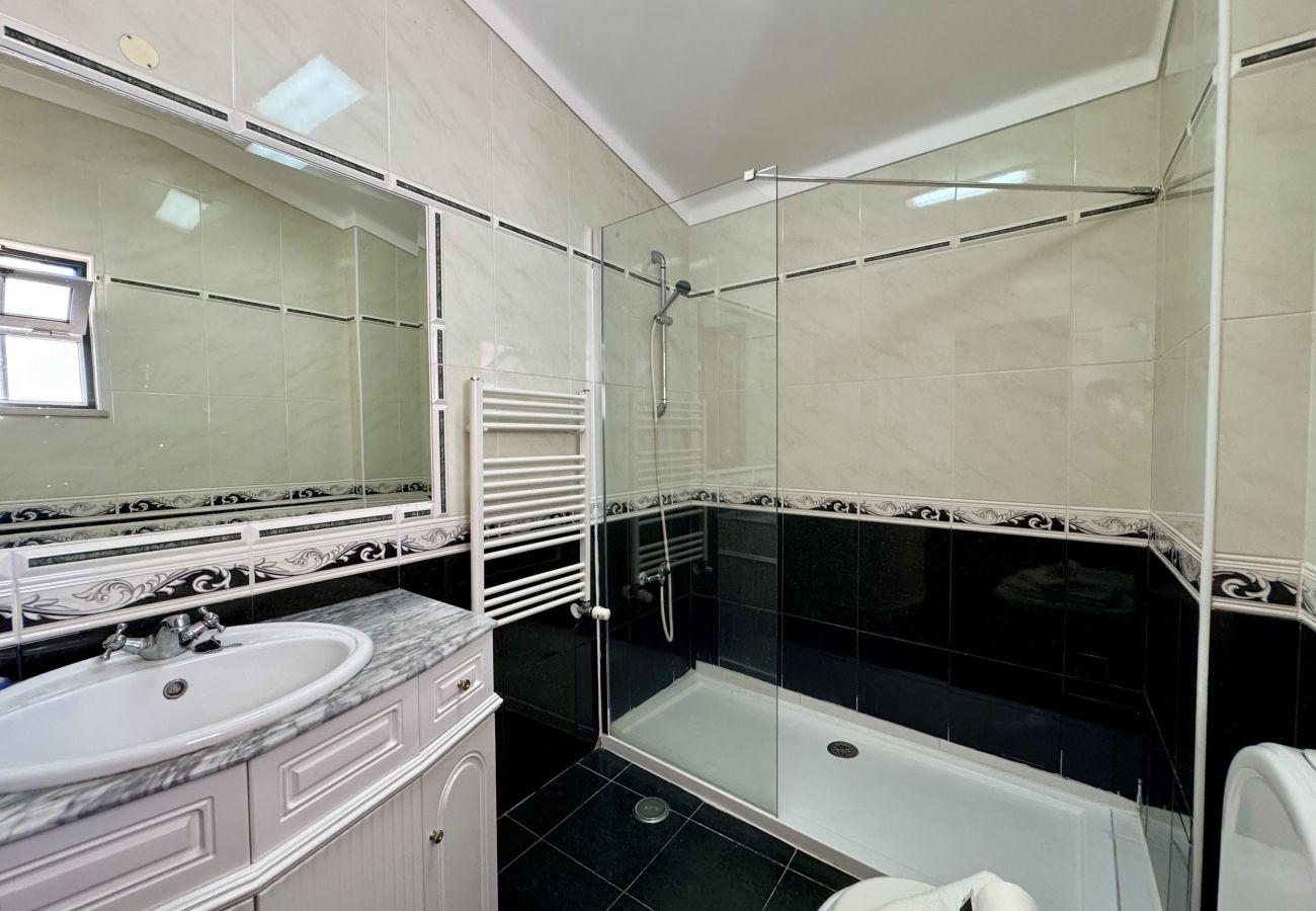 Maison à Lagos - LAGOS TYPICAL HOUSE by HOMING