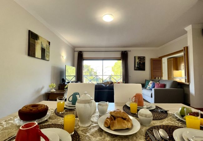 Appartement à Albufeira - ALBUFEIRA MODERN 4 WITH POOL by HOMING Appartement à Albufeira - ALBUFEIRA MODERN 4 WITH POOL by HOMING