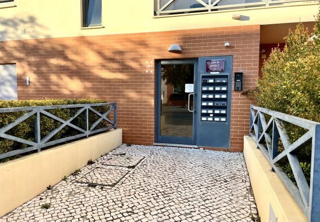 Appartement à Albufeira - ALBUFEIRA MODERN 4 WITH POOL by HOMING Appartement à Albufeira - ALBUFEIRA MODERN 4 WITH POOL by HOMING