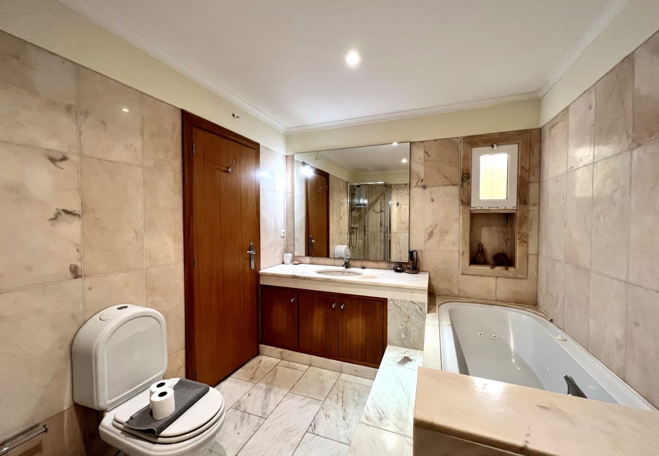 Villa à Vilamoura - VILAMOURA  AMAZING GOLF VILLA WITH POOL by HOMING