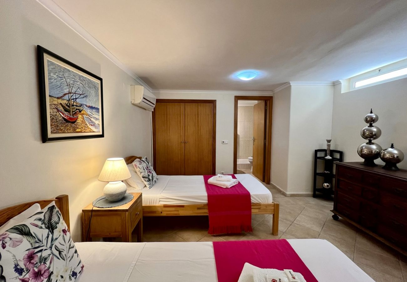 Villa à Vilamoura - VILAMOURA  AMAZING GOLF VILLA WITH POOL by HOMING
