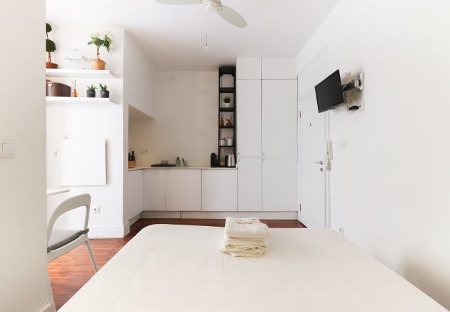 Studio à Lisboa - SANTOS TINY STUDIO II by HOMING Studio à Lisboa - SANTOS TINY STUDIO II by HOMING