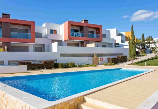 Appartement à Albufeira - ALBUFEIRA SUNNY APARTMENT 3 WITH POOL by HOMING