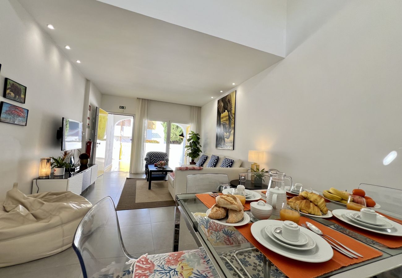 Villa à Vilamoura - VILAMOURA CLUB VILLA 2 WITH POOL by HOMING