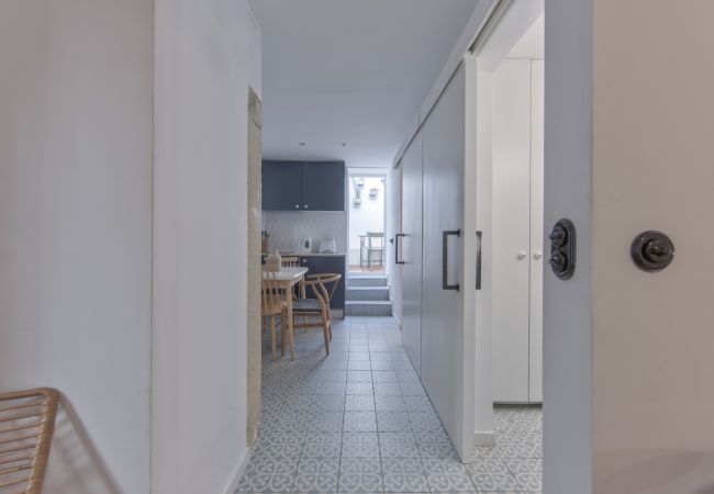 Appartement à Lisboa - ALFAMA DESIGN W/ TERRACE by HOMING Appartement à Lisboa - ALFAMA DESIGN W/ TERRACE by HOMING