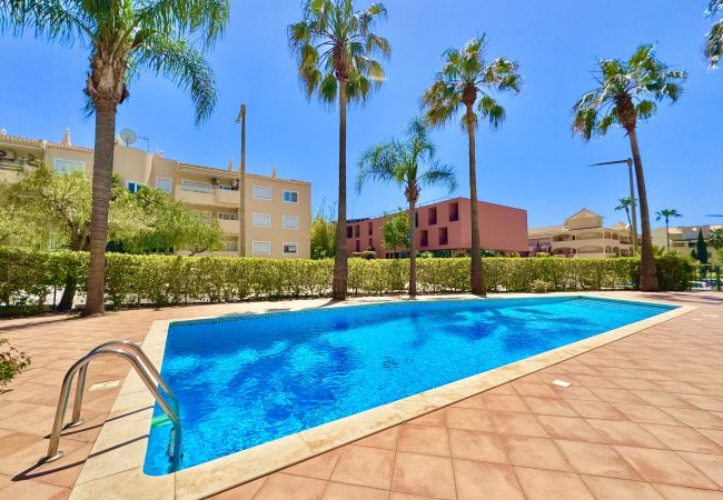 Appartement à Vilamoura - VILAMOURA LOVELY BEACH STAY WITH POOL by HOMING