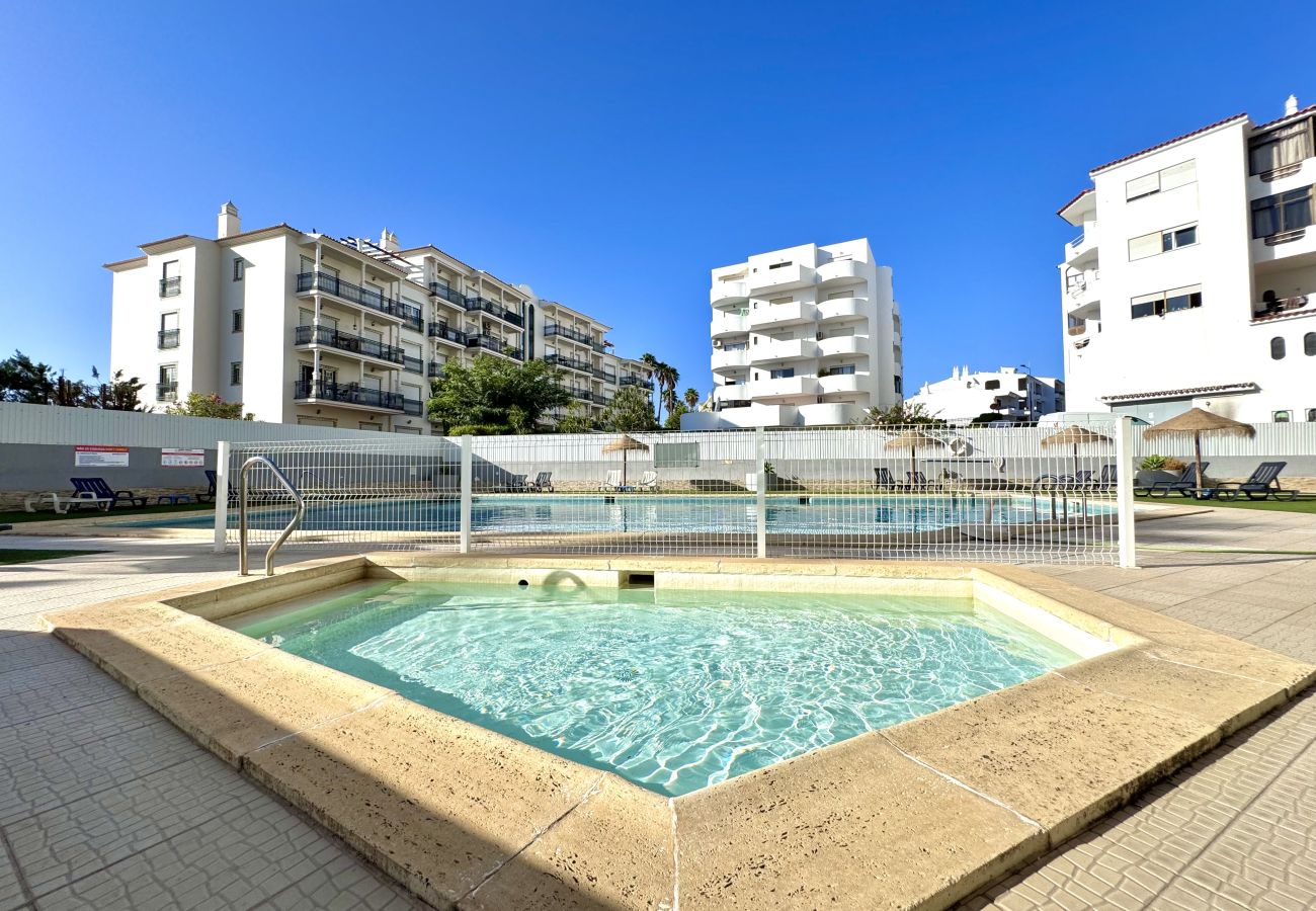 Appartement à Albufeira - ALBUFEIRA VINTAGE APARTMENT 2 WITH POOL by HOMING